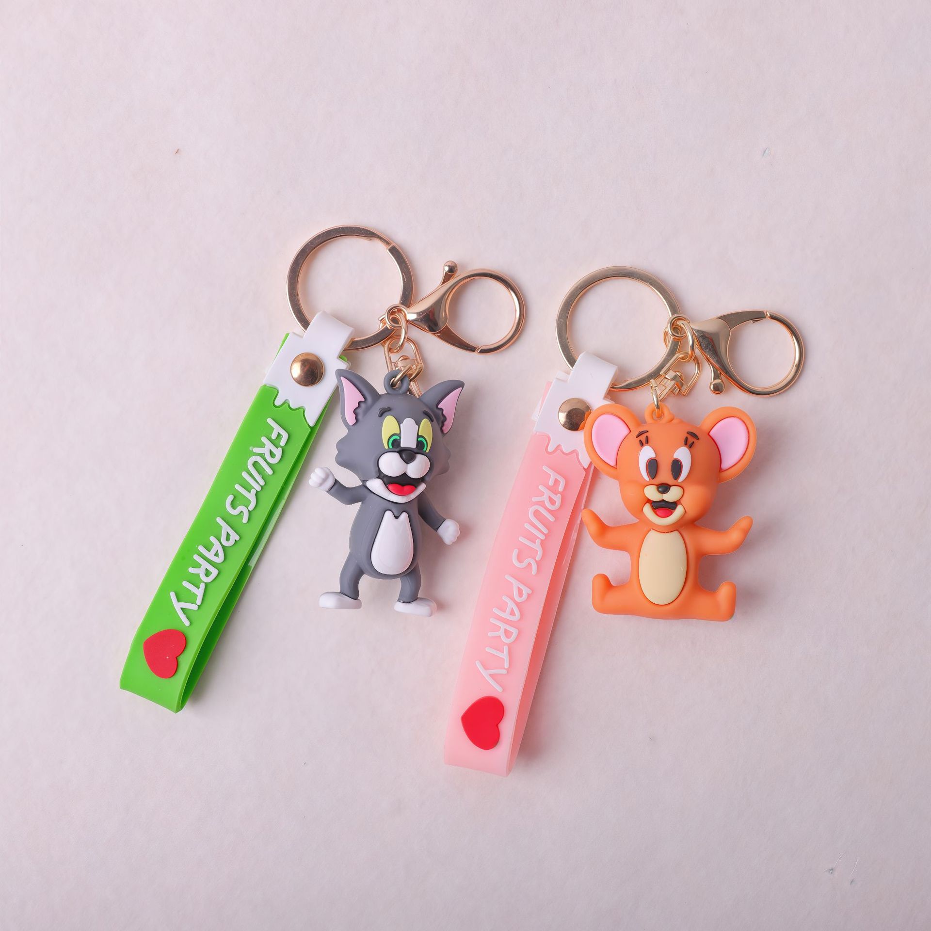 Inventario de dibujos animados llavero de goma blanda muñeca regalos bolsos lindos colgantes muñecas accesorios de souvenir fábrica al por mayor image 18