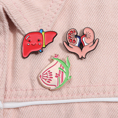 外貿新小眾設計肝臟心肺器官造型別致精美徽章個性背包裝飾小胸花