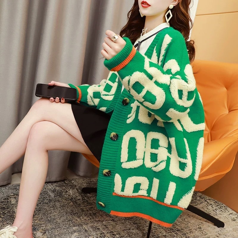韓国風タオル刺繍ファッショナブルなルーズレイジースタイルレターニットジャケット秋と冬の新しいコントラストカラーセーターレディースカーディガン|undefined