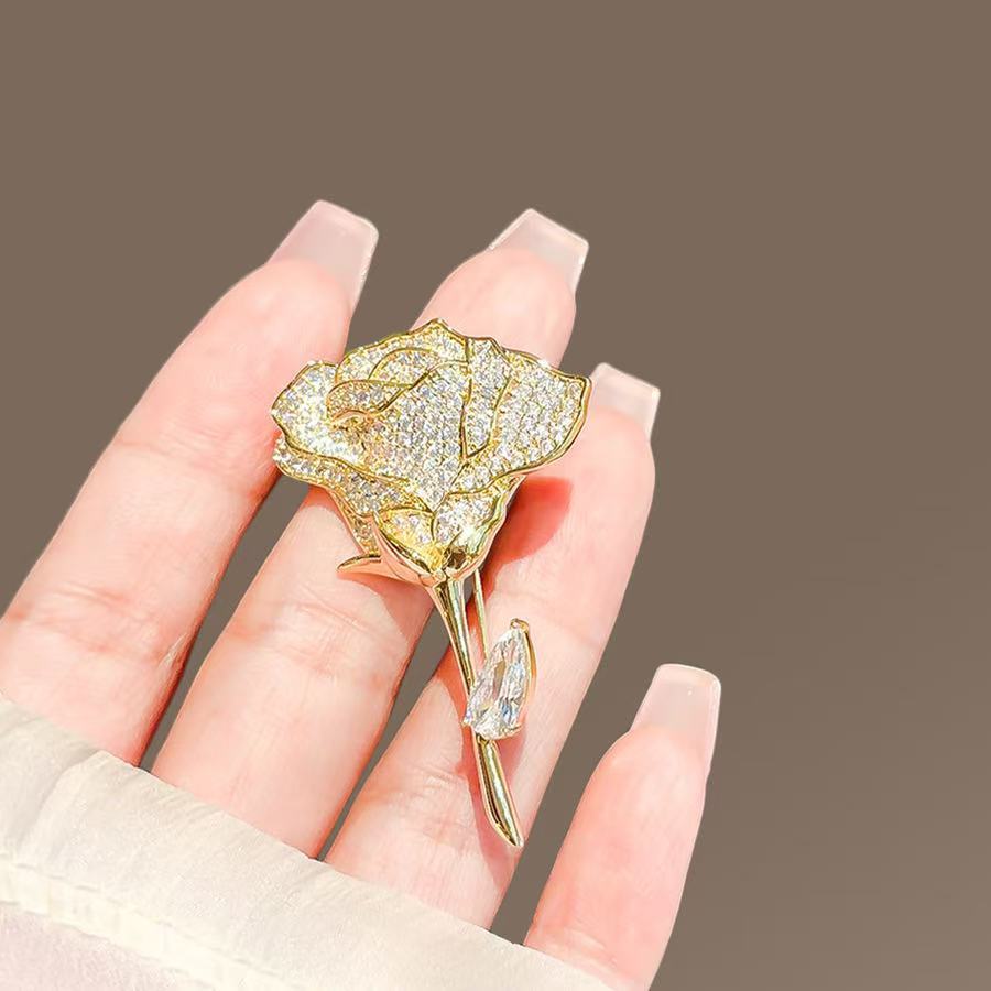 Rozen broche voor dames anime reversspeld luxe outfit accessoire_voghion.com