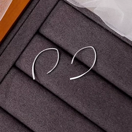 耳线;项链;耳钉