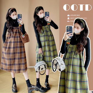 Pregnant women suit autumn new Korean fashion plaid suspender skirt long loose age-reducing base shirt two-piece set