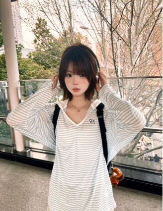 Korean-Style Striped Hooded V-Neck Sun Protection Cover-Up for Women, Lightweight and Loose-Fitting, Relaxed Long-Sleeve Top