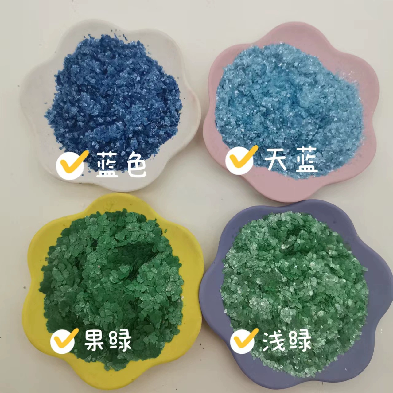 Производители продают большое количество окрашенных горных пород высокой твердости, используют наружные стены для наращивания ногтей,