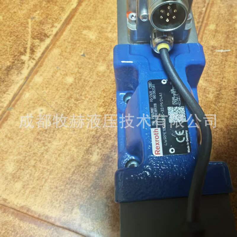 R901409007 4WRPE10Q3-80S-3X/M/24A1 Direct-acting proportional directional valve in stock R901409007 4WRPE10Q3-80S-3X/M/24A1 Direct-acting proportional directional valve in stock
