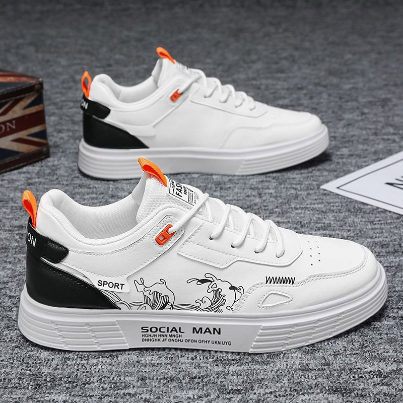 Zapatos de hombre 2024 nuevos zapatos blancos de verano de moda coreana zapatos de skate juveniles zapatos deportivos casuales de moda hombres