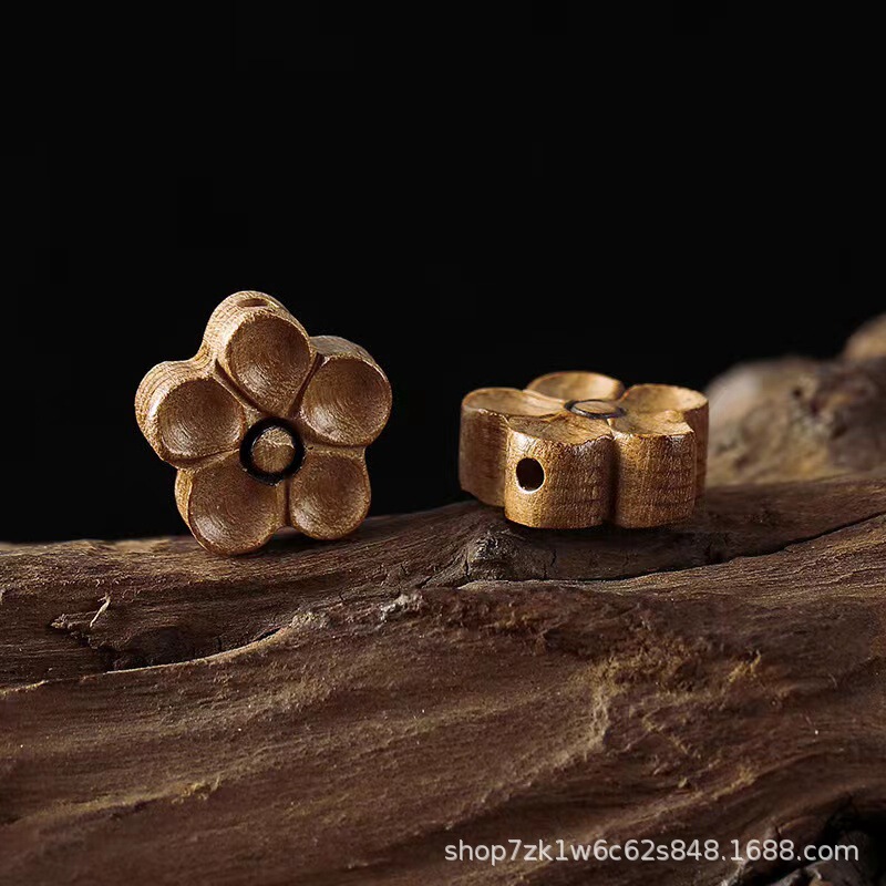 卸売ツゲの花小背雲ピーチウッド 5 花びら彫刻ペンダントフラワーペンダントアクセサリールースビーズキーホルダー di|undefined