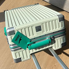 ������24�翹ˤ�o���f��݆�X�����U��ǙC��20������Ů��������