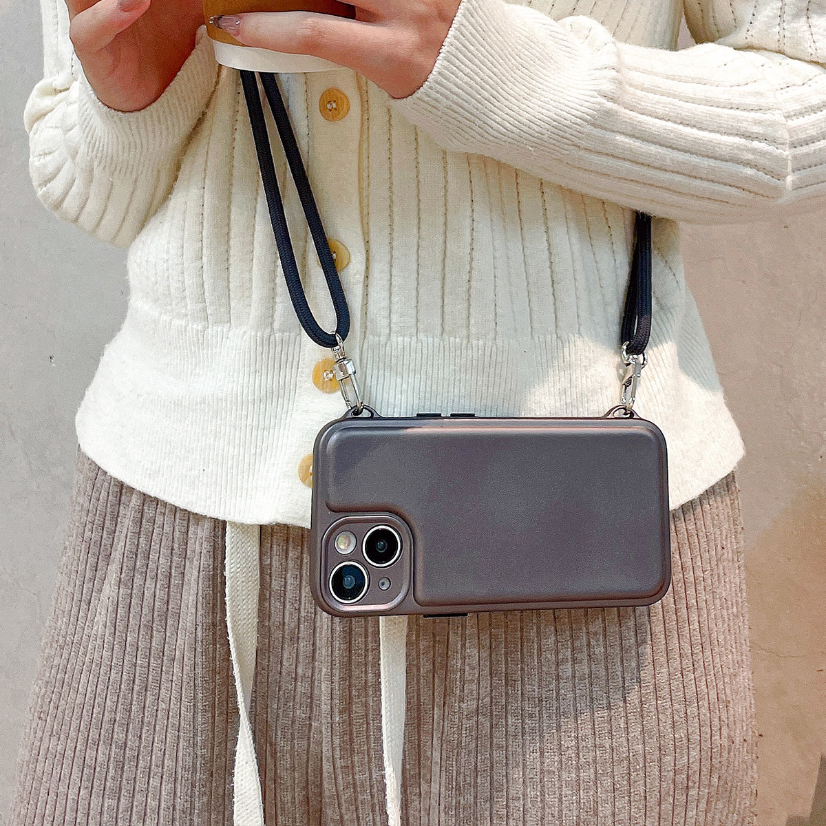 Adatto per Apple 15promax custodia laterale con doppio foro per appendere grigio argento iPhone 14Pro tinta unita antigoccia 13_voghion.com