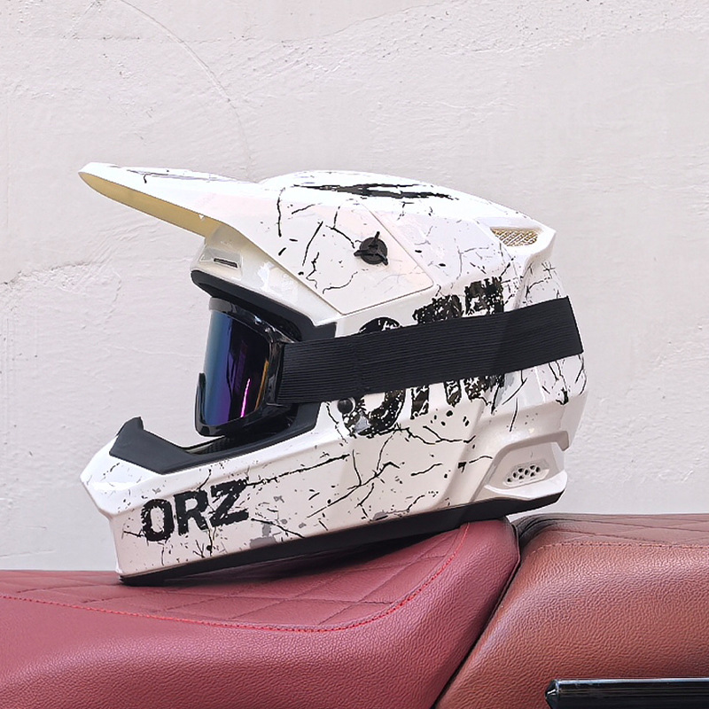 Orz Cross-border todoterreno casco de tres piezas descenso de velocidad carretera forestal bicicleta de montaña casco completo casco de seguridad desmontable juvenil