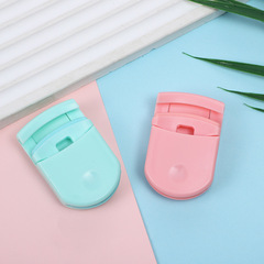 A pair of disposable portable eyelash curler, eyelash curling tool, popular eyelash curler, eyebrow tool, Korean eyelash assistant