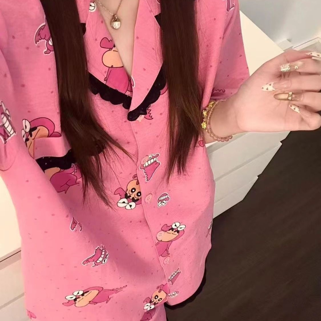 Venta al por mayor transfronteriza nube algodón verano nuevo estilo pijama coreano mujer dulce encaje crayón Shin-chan traje de servicio a domicilio