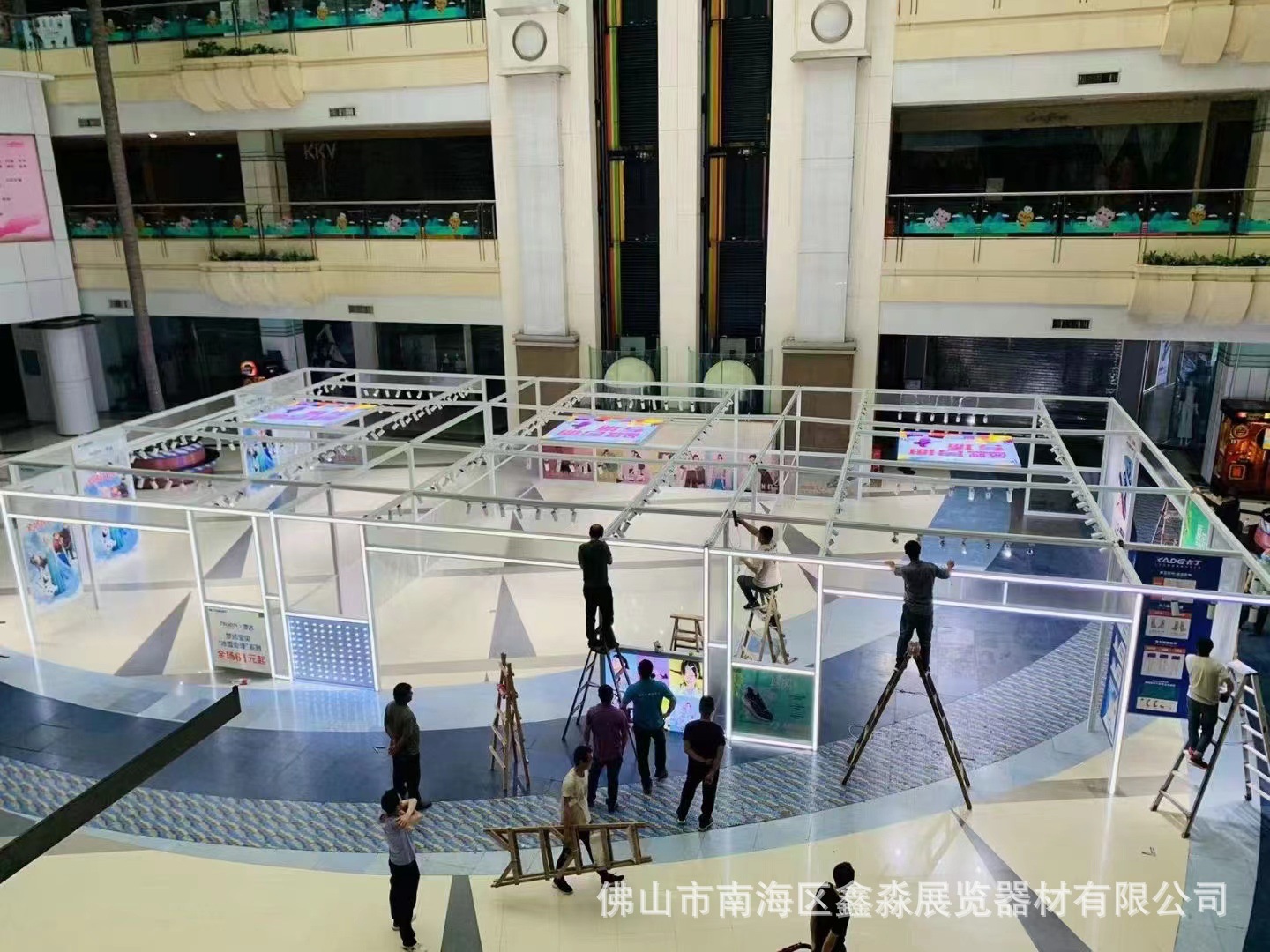 �̳�Ѳչ������80���ڷ��������������ײ�װչ��̯λ���