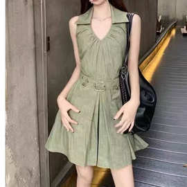 工装军绿色无袖背心连衣裙女夏季小个子领短裙气质遮肉字裙子