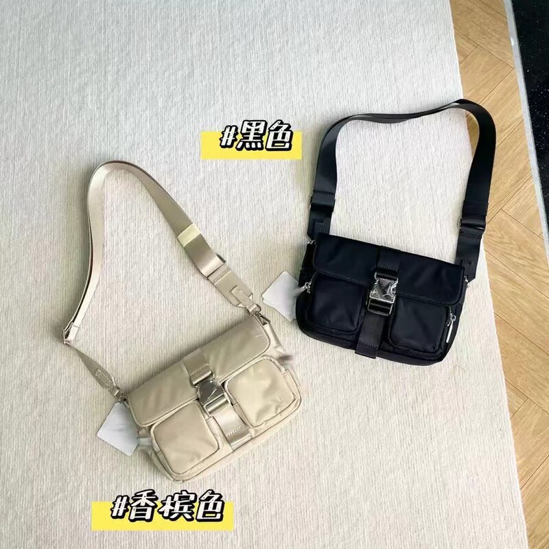 Lululemon Bag 3-Liter Camera Bag Casual Flap Lock Waterproof Bag Nylon Shoulder Crossbody Bag Multi-Compartment Women's Bag Lululemon Bag 3-Liter Camera Bag Casual Flap Lock Waterproof Bag Nylon Shoulder Crossbody Bag Multi-Compartment Women's Bag