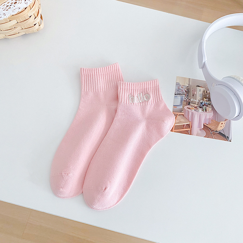 Calcetines de verano mujeres bordadas letras de color sólido peinadas calcetines de algodón estilo universitario coreano versátil calcetines de mujer Zhu Yanye