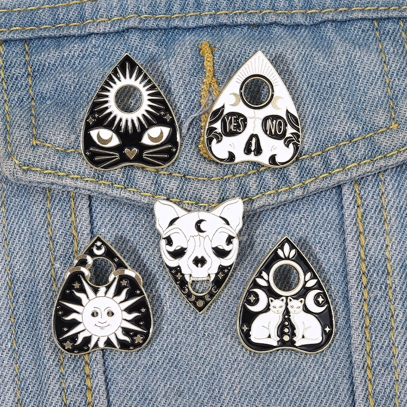 Fashion Heart Shape Alloy Stoving Varnish Metal Brooches display picture 6