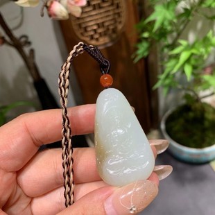 Jinyutang Xinjiang Hetian Jade, a Fine Jade Guanyin with a Warm and Delicate Texture, Is Carved with Guanyin Sitting on a Lotus Platform