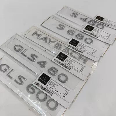 Mercedes-Benz car logo rear emblem sticker E/C-Class E300L/GLC/GLE/AMG/260L number letter emblem in English (Car logo)