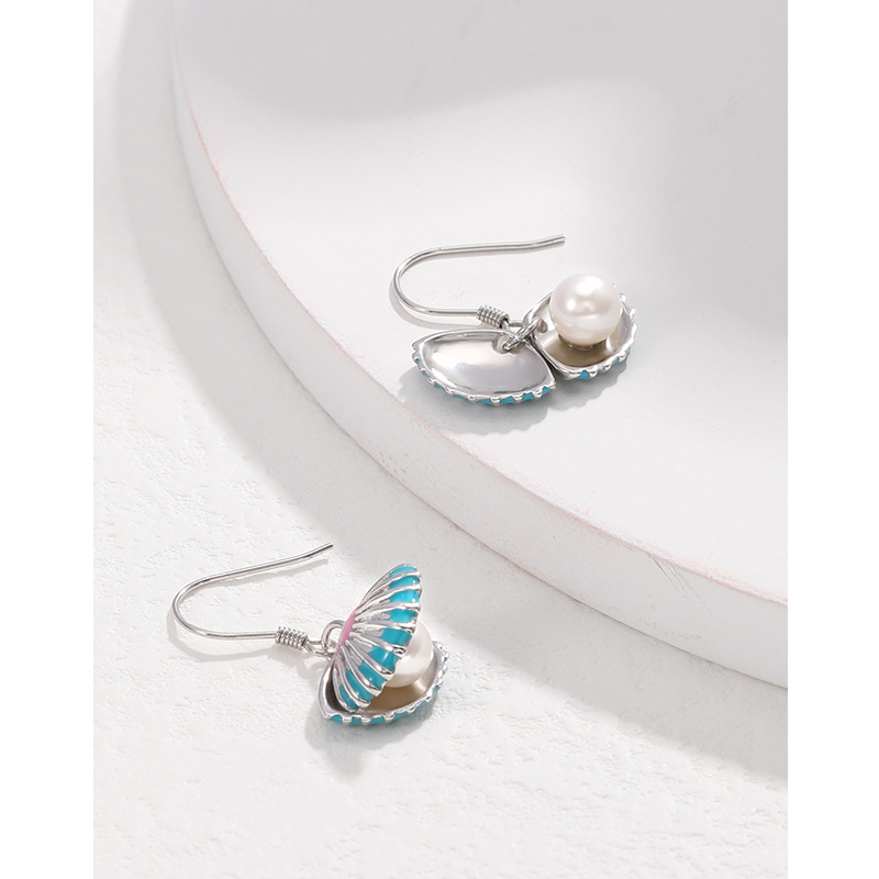 S925 plata de ley pendientes de perlas de vitrina moda de las mujeres Corea del Sur elegante nicho diseño de alto grado pendientes de concha