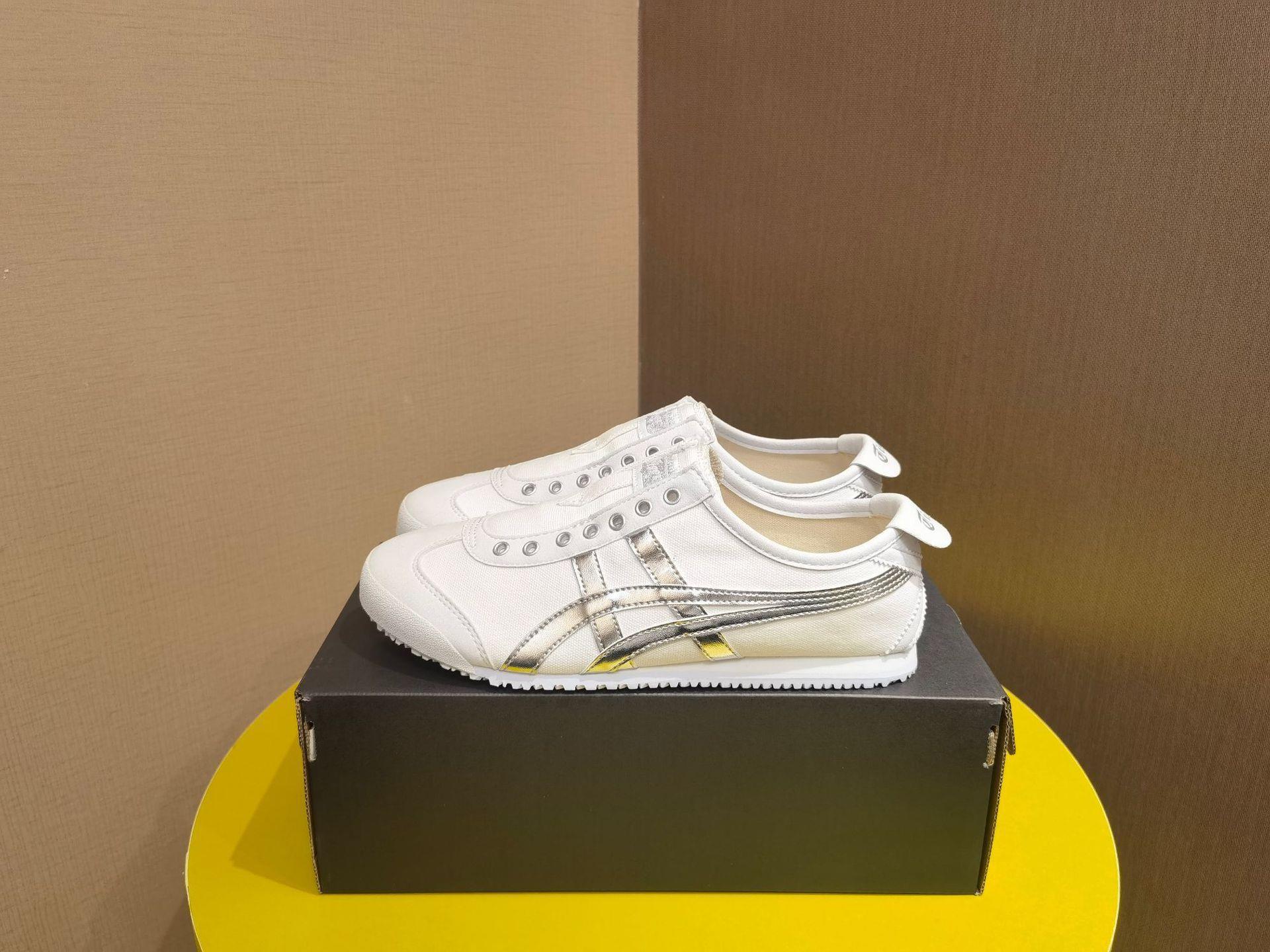 화이트/실버 캔버스