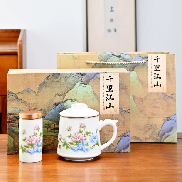 Lemon yellow flowers blooming for wealth + tea can (mutton fat jade porcelain)