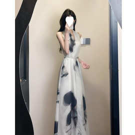 新中式国风水墨印花无袖V领连衣裙子女夏2025新款感气质长裙