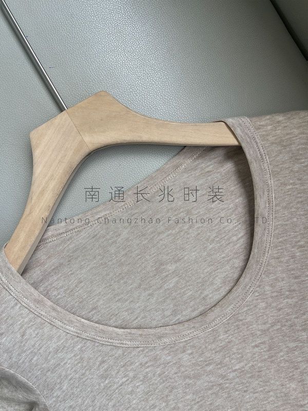 [雲のような柔らかい肌] シルクサテンタッチ リヨセルウール混紡 Tシャツ スプーンカラー 柔らかく肌に優しい万能長袖 レディース|undefined