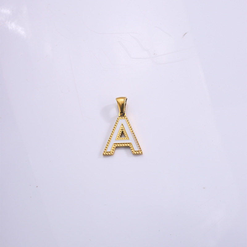 Nuevo caliente 26 letras inglesas collar pulsera colgante de acero titanio personalidad letras goteando accesorios colgante