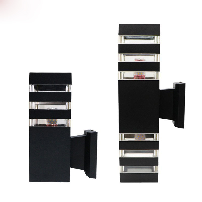 Travel wall sconce for gazebo