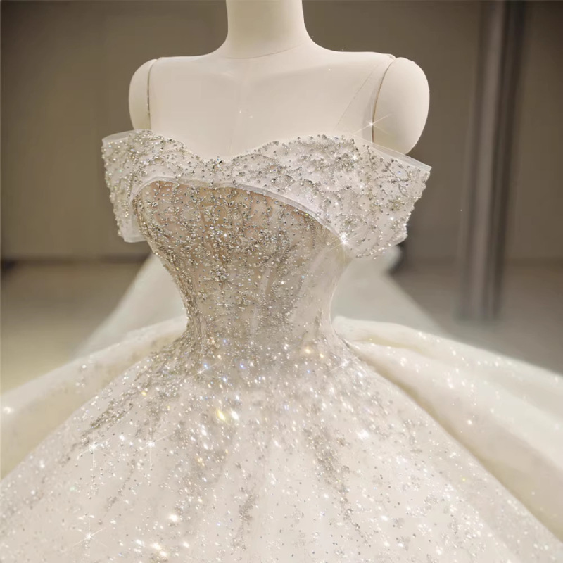 Off-Shoulder Wedding Dress 2026 New Model Bridal Main Dress Vintage High-End Heavy-Duty French Style Light Wedding Dress for Export to Europe and America Off-Shoulder Wedding Dress 2026 New Model Bridal Main Dress Vintage High-End Heavy-Duty French Style Light Wedding Dress for Export to Europe and America