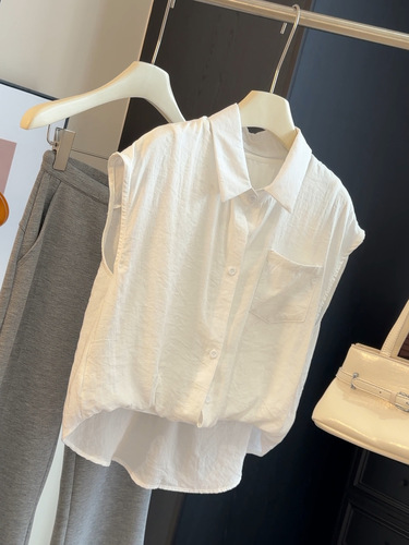 Korean fake two-piece Feifei short-sleeved shirt for women's summer 2026 new style fashionable, age-reducing and super hot shirt top