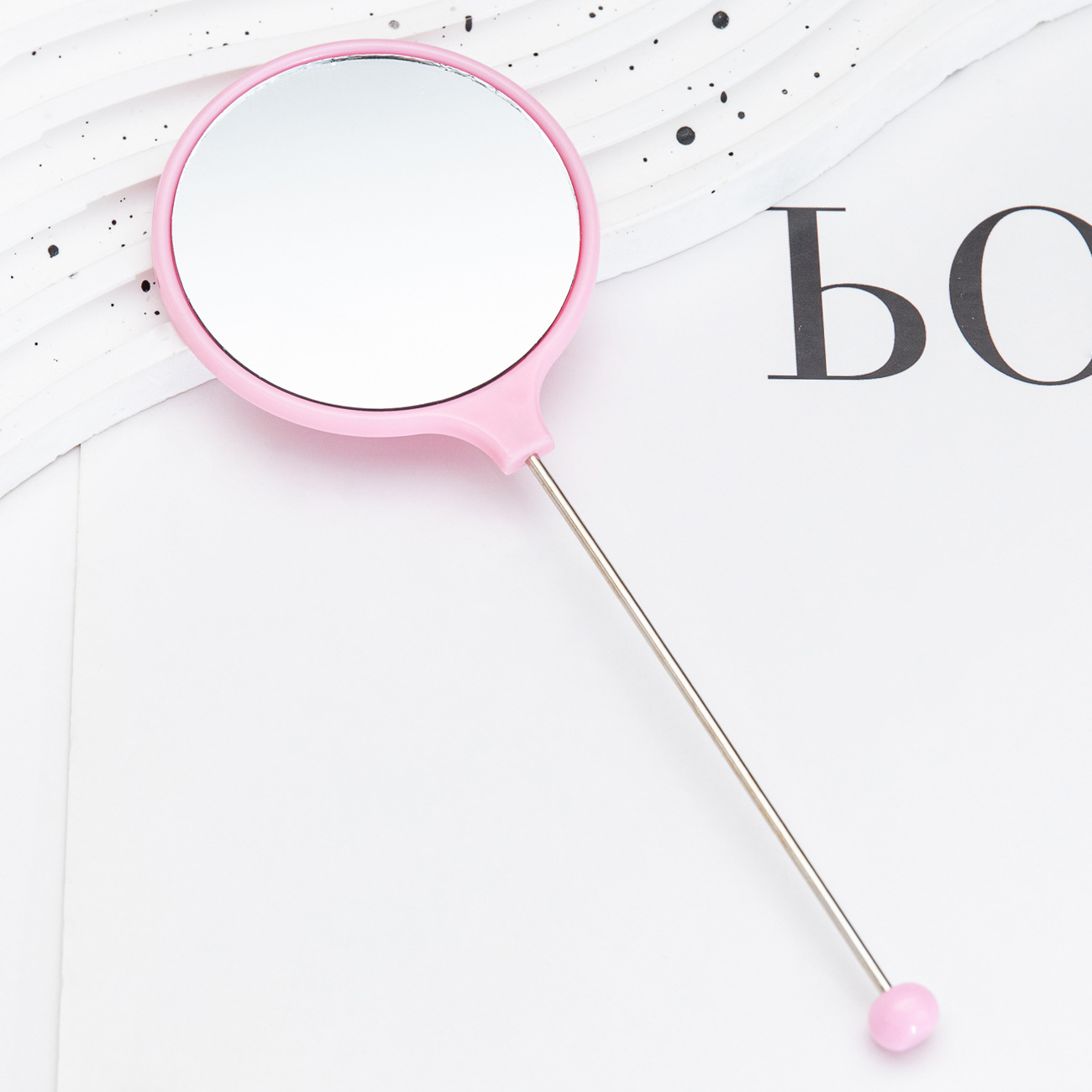 Espejo de maquillaje redondo portátil de alta definición, maquillaje portátil, mini manejo, espejo al por mayor.