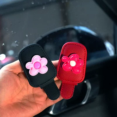 Car-Mounted Glasses Clip, Car Sun Visor Storage Clip, Multifunctional In-Car Driver's Sunglasses Holder for Men
