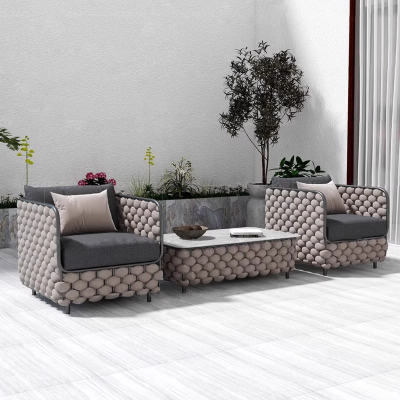 2 sofás individuales + Mesa de café