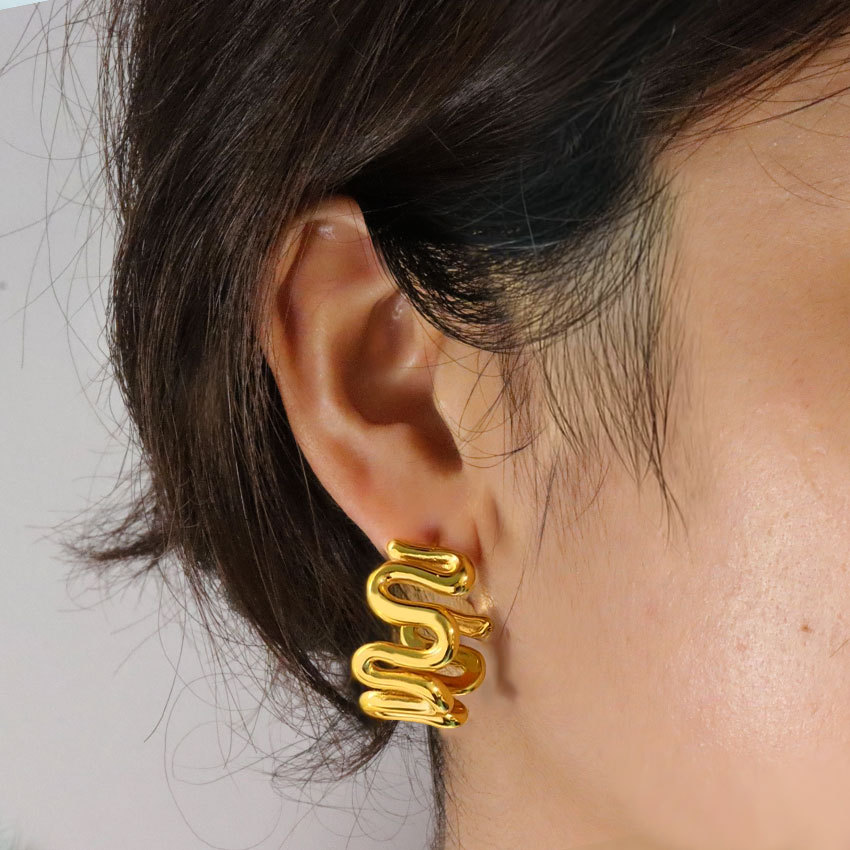 1 Pair Quantity 1 Pair Simple Style C Shape 304 Stainless Steel 18K Gold Plated Ear Studs