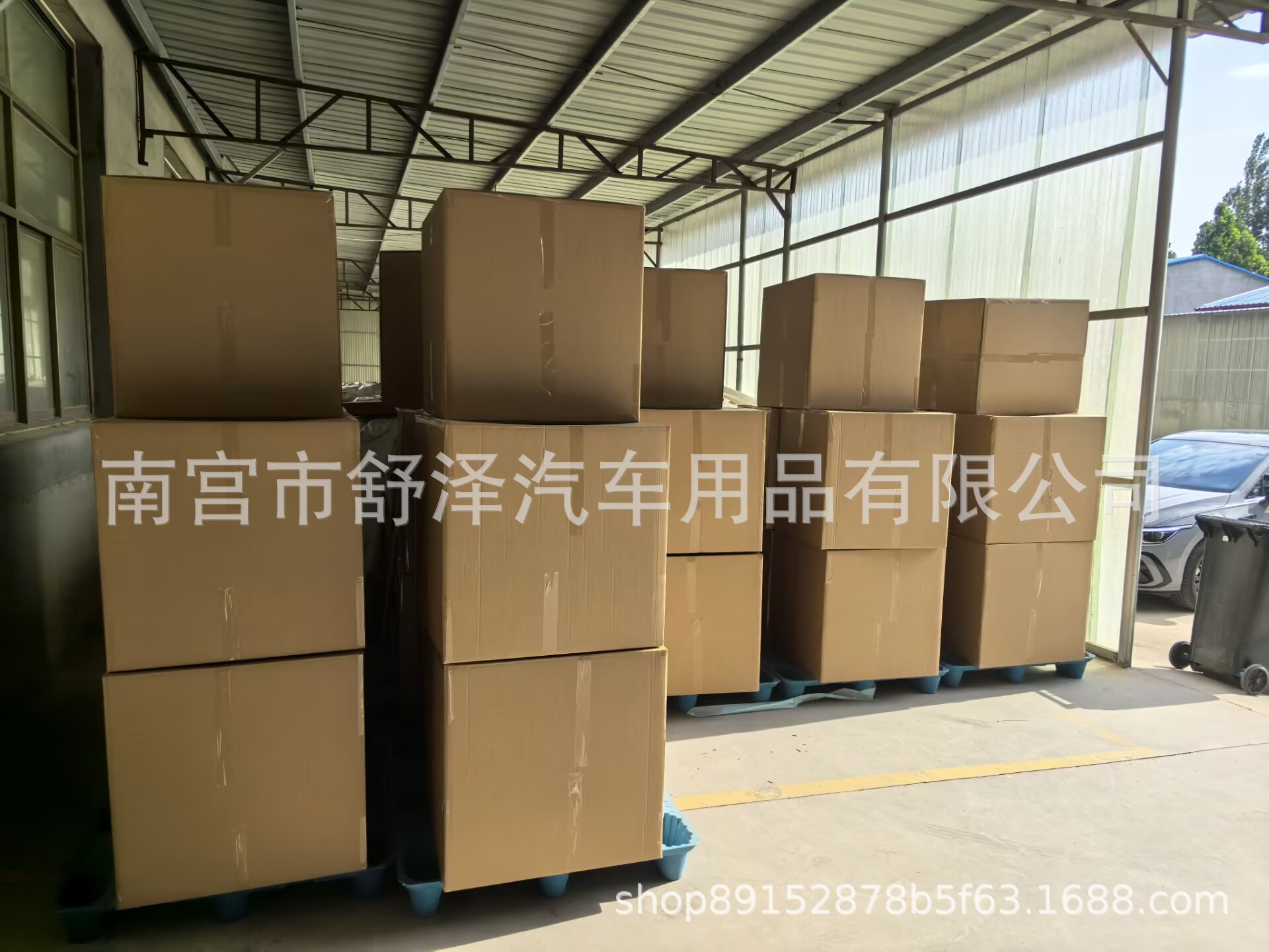 Manufacturers supply car clothing waterproof thickened camouflage Oxford cloth car clothing plus sunshade car cover PEVA thickened car cover