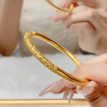 �ŷ����G�����ݼy���CŮ�͹Ň��L��ɫ����Ȧ�֭h��Ů�ы����Y��