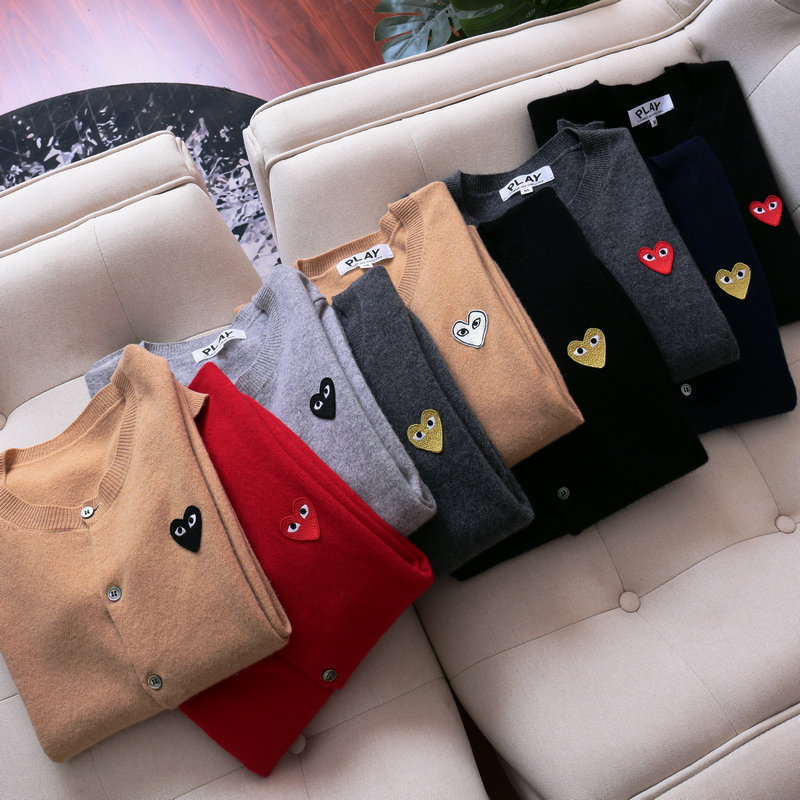 High version 100% pure wool Love cardigan round neck jiuchuan sweater Lingbao sweater coat female embroidery love High version 100% pure wool Love cardigan round neck jiuchuan sweater Lingbao sweater coat female embroidery love