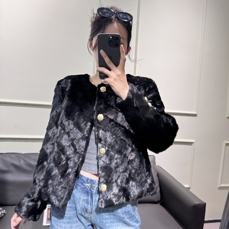 Real Shot Wholesale Mink Fur Outwear Short Round Neck Small Fragrant Mink Fur Patchwork High-End Fur Real Mink Fur Outwear