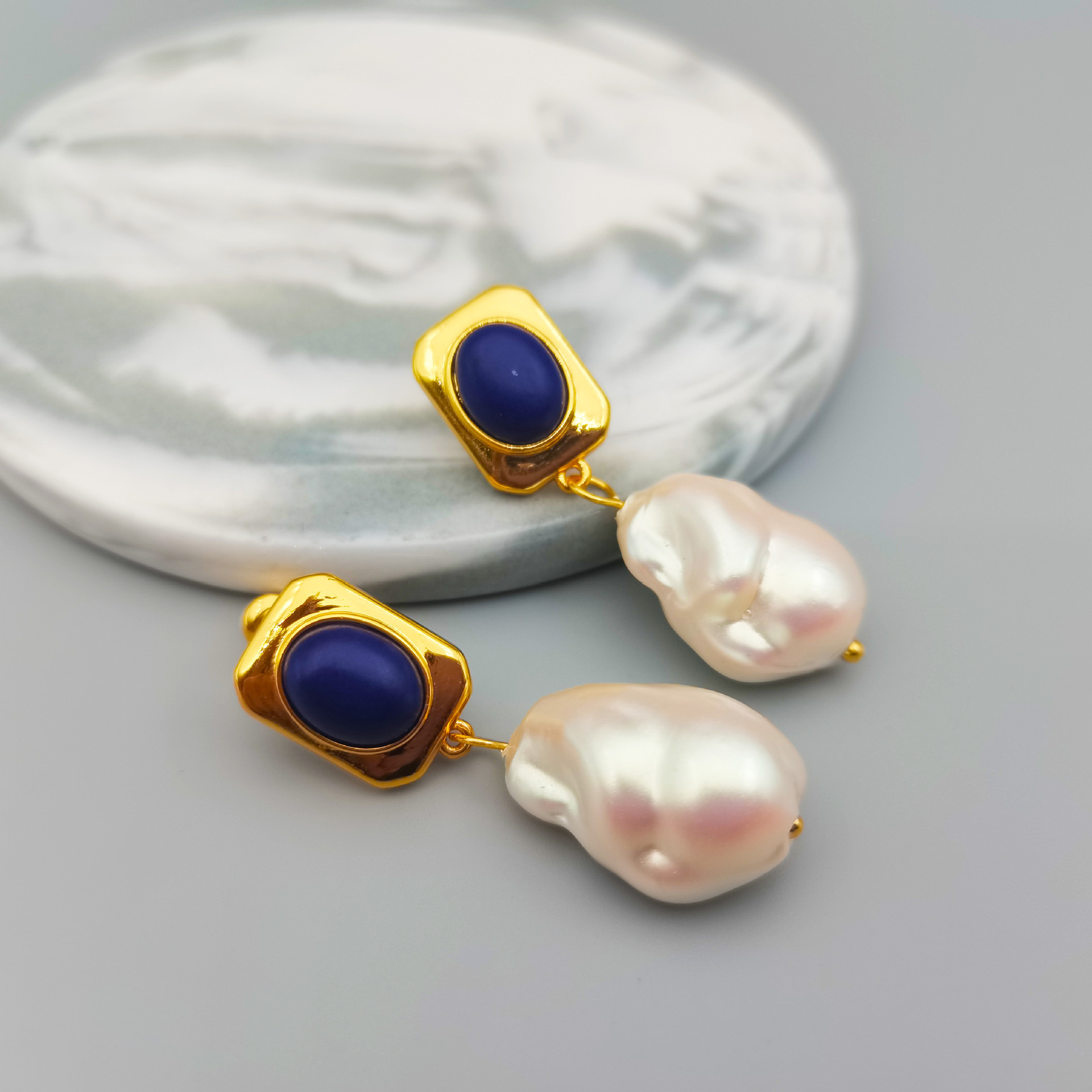 Retro Irregular Copper Gold Plated Artificial Pearls Drop Earrings 1 Pair