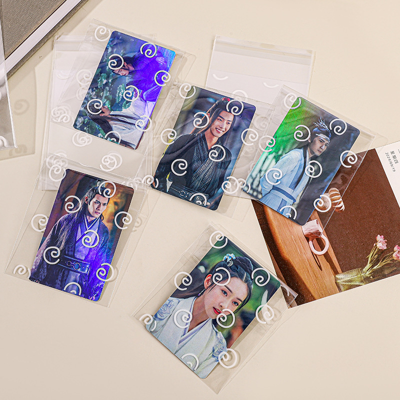 Spot de alto valor, estilo de círculo de tarjeta de viento de 50, una bolsa autoadhesiva, paquete opp, bolsa pequeña, lote de bolsa de embalaje