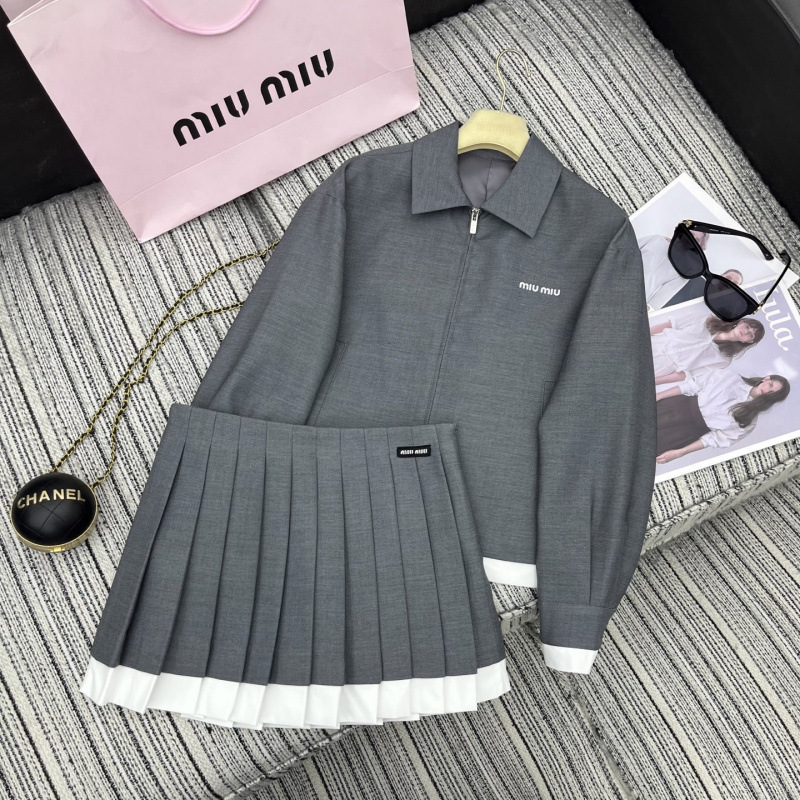 mm家5ss秋冬新款撞白色边设计翻领夹克西装外套+白色边压褶半裙|undefined
