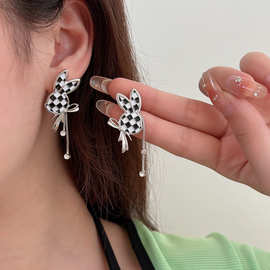 日韩新款棋盘格兔子蝴蝶结流苏锆石耳环可爱卡通趣味耳钉女小众耳