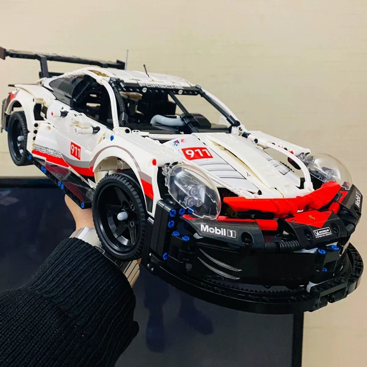 Конструктор Lego Porsche 911 гоночный автомобиль, более 1600 деталей, пульт и подсветка