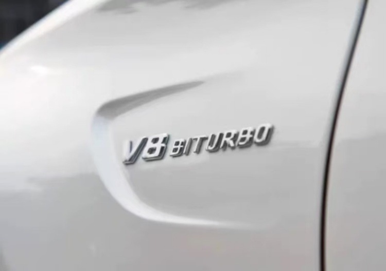 Suitable for Mercedes-Benz's New V8Biturbo Side Emblem C63 G63 S65 Fender V12 Supercharged Car Emblem Letters