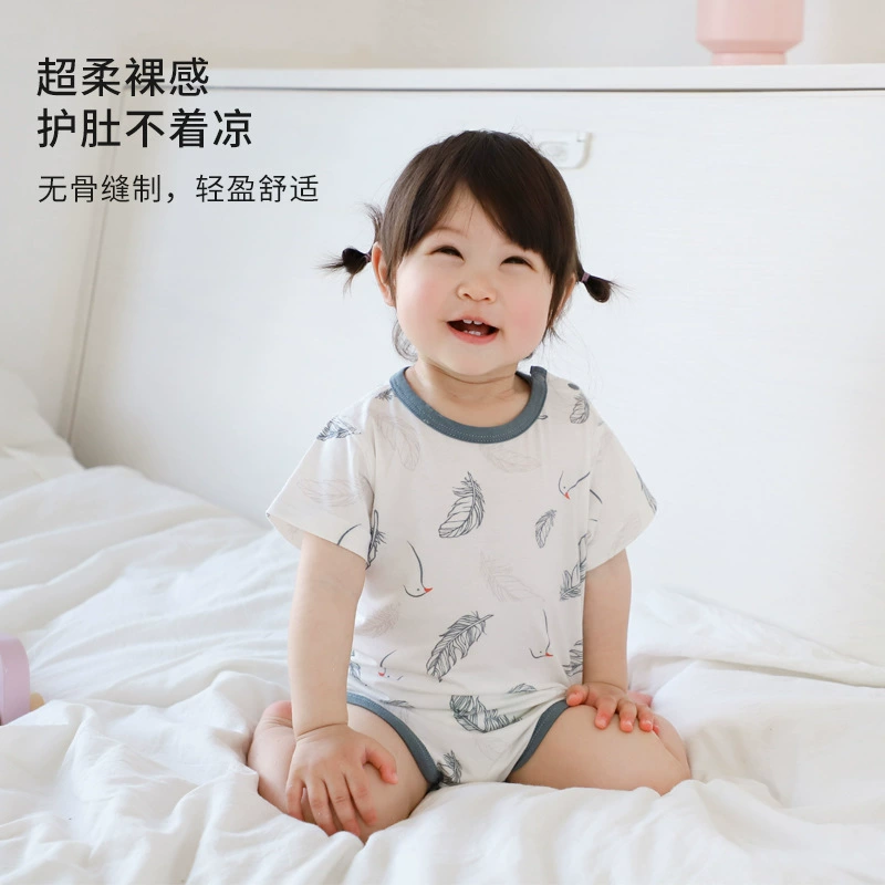 Children's summer bodysuit for early age for new born, with short sleeve
