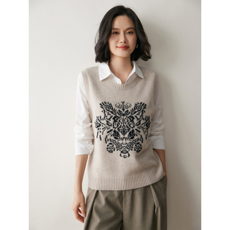 Vintage Heavy Embroidery Sleeveless Vest for Summer Socialite New Knitted Design Vest Elegant Top for Women