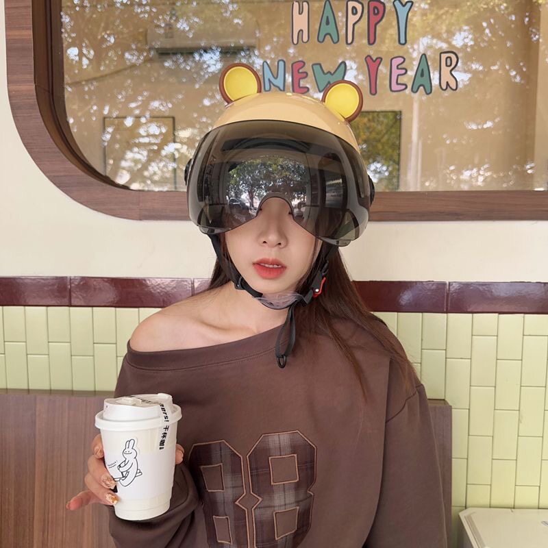 New certified electric vehicle helmet for men and women, new model for all seasons, sun protection, cute, universal half helmet, motorcycle safety helmet