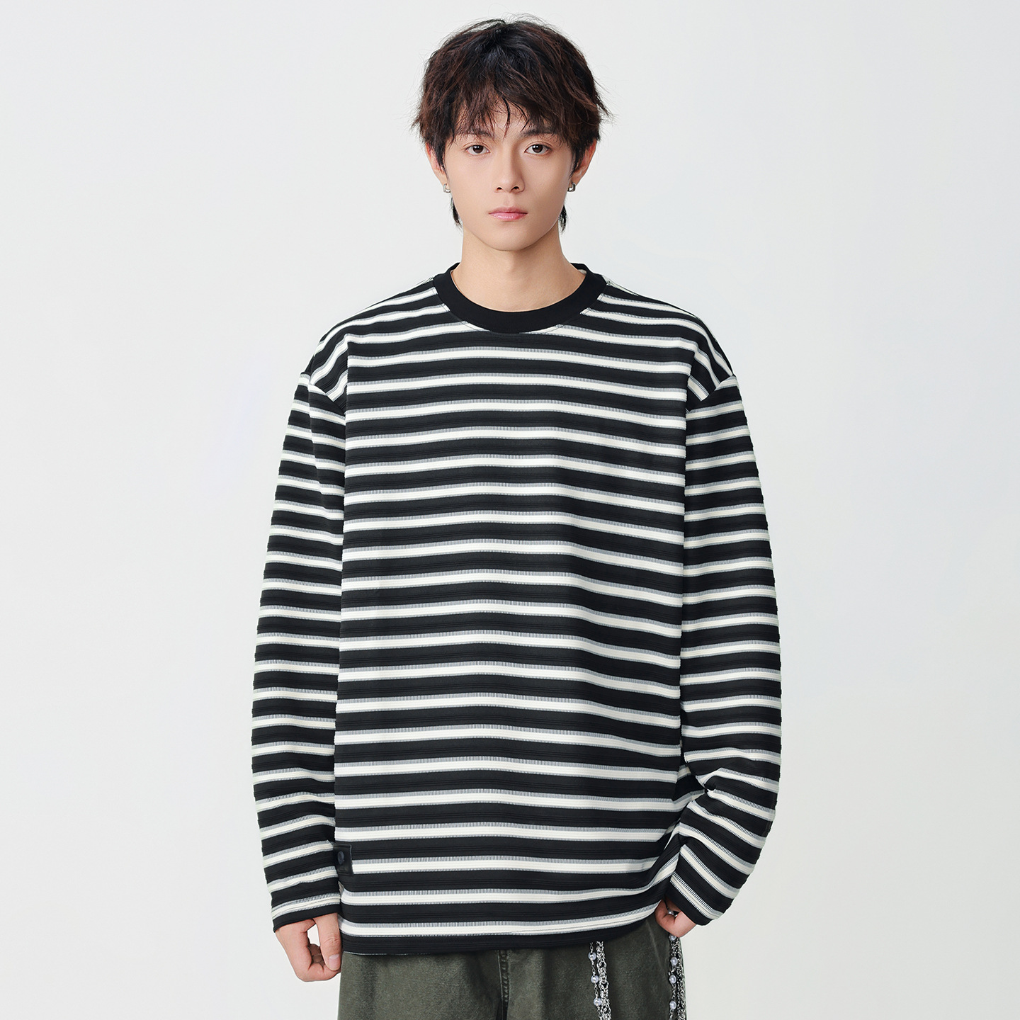 Wholesale Japanese Style Retro Round Neck Horizontal Stripesd Long-Sleeved T-Shirt Men's Autumn and Winter Loose Casual Heavy Bottoming Shirt Control